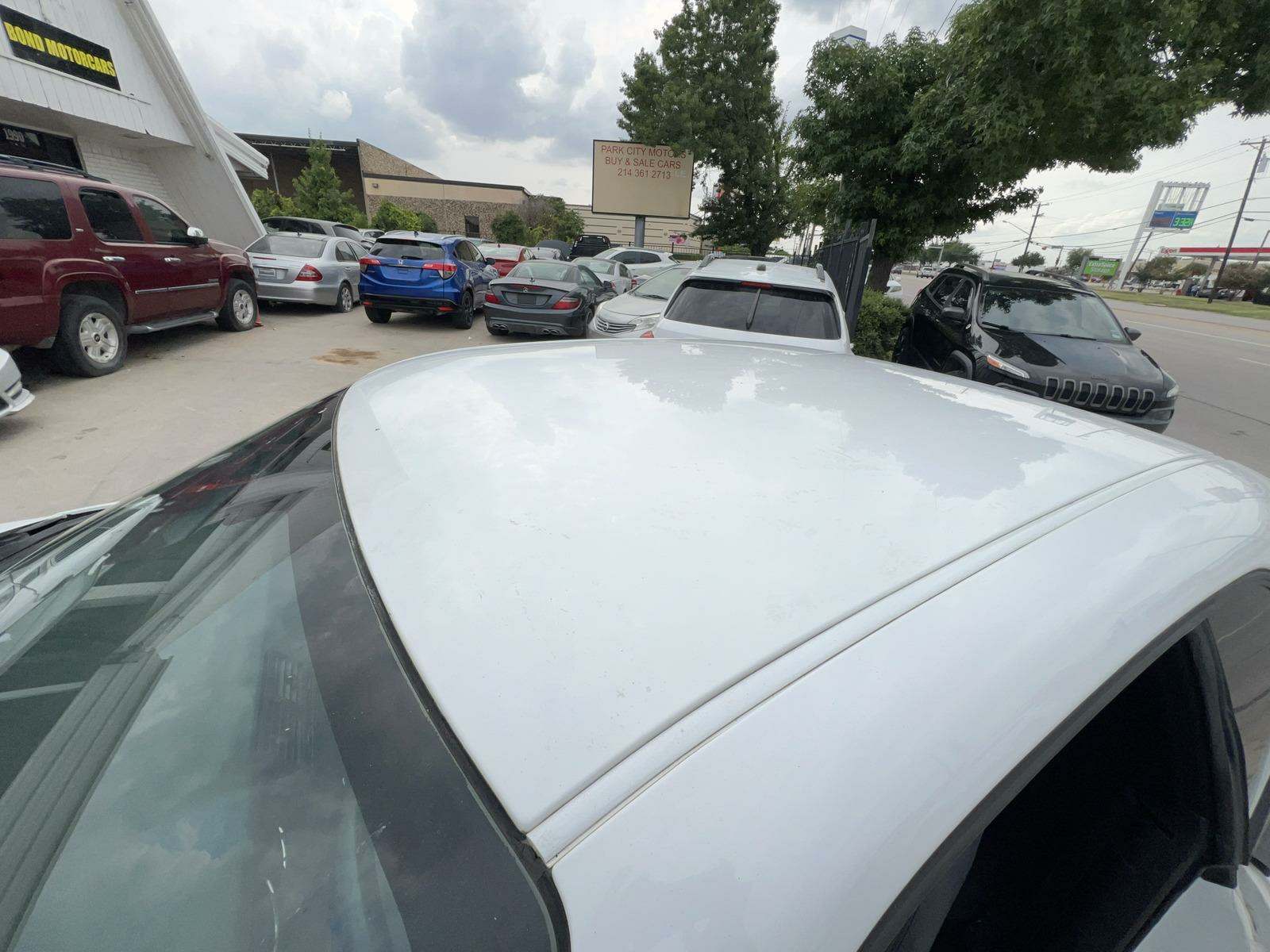 2013 Dodge Challenger SXT RWD