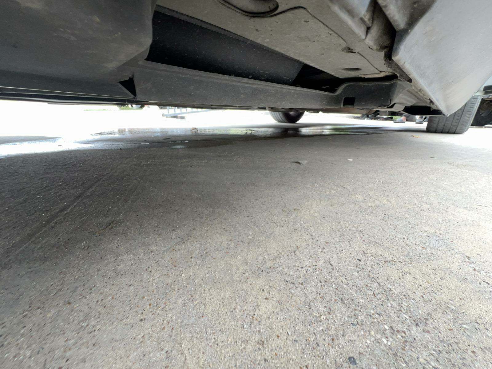 2013 Dodge Challenger SXT RWD