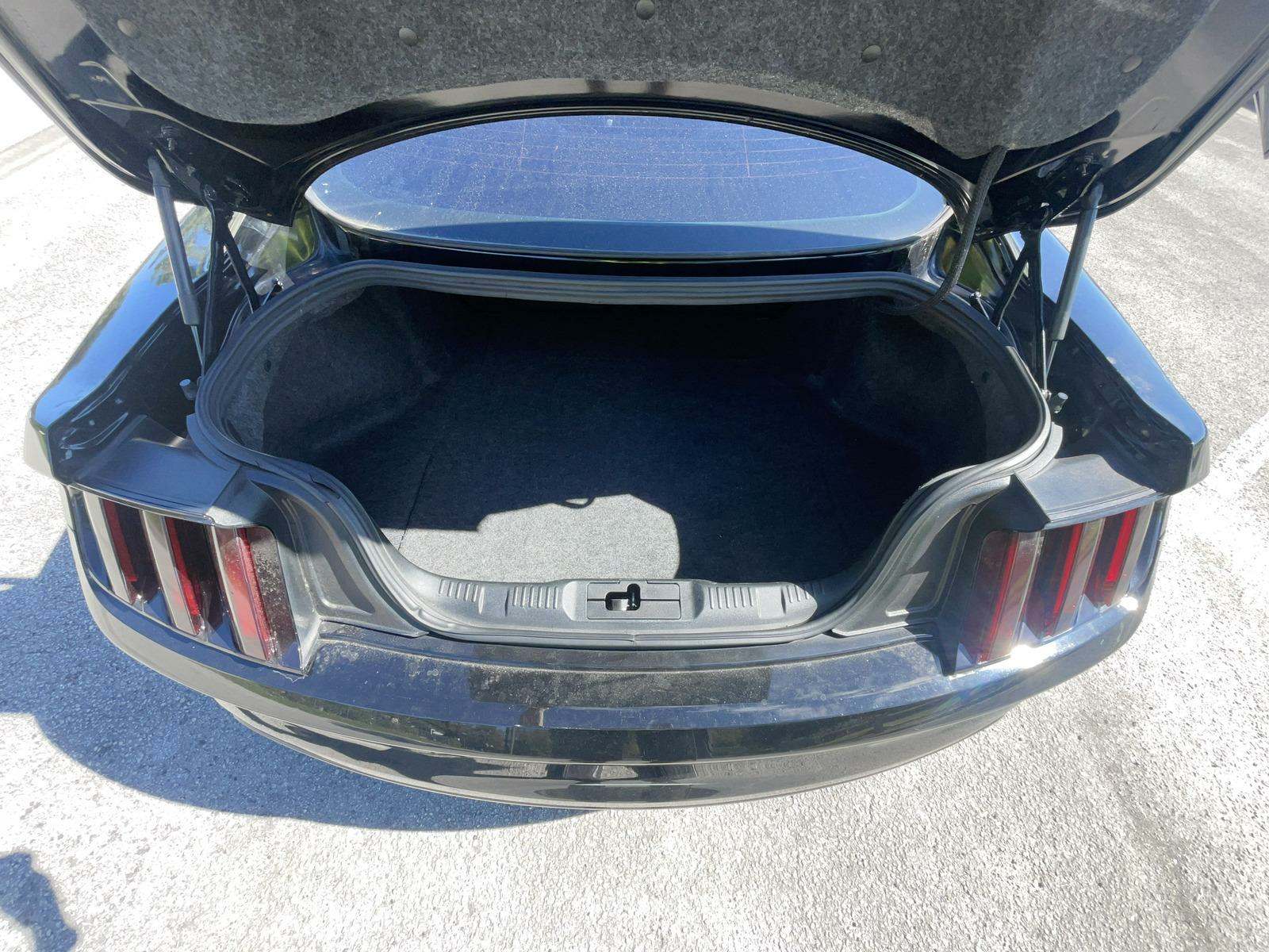 2016 Ford Mustang EcoBoost RWD