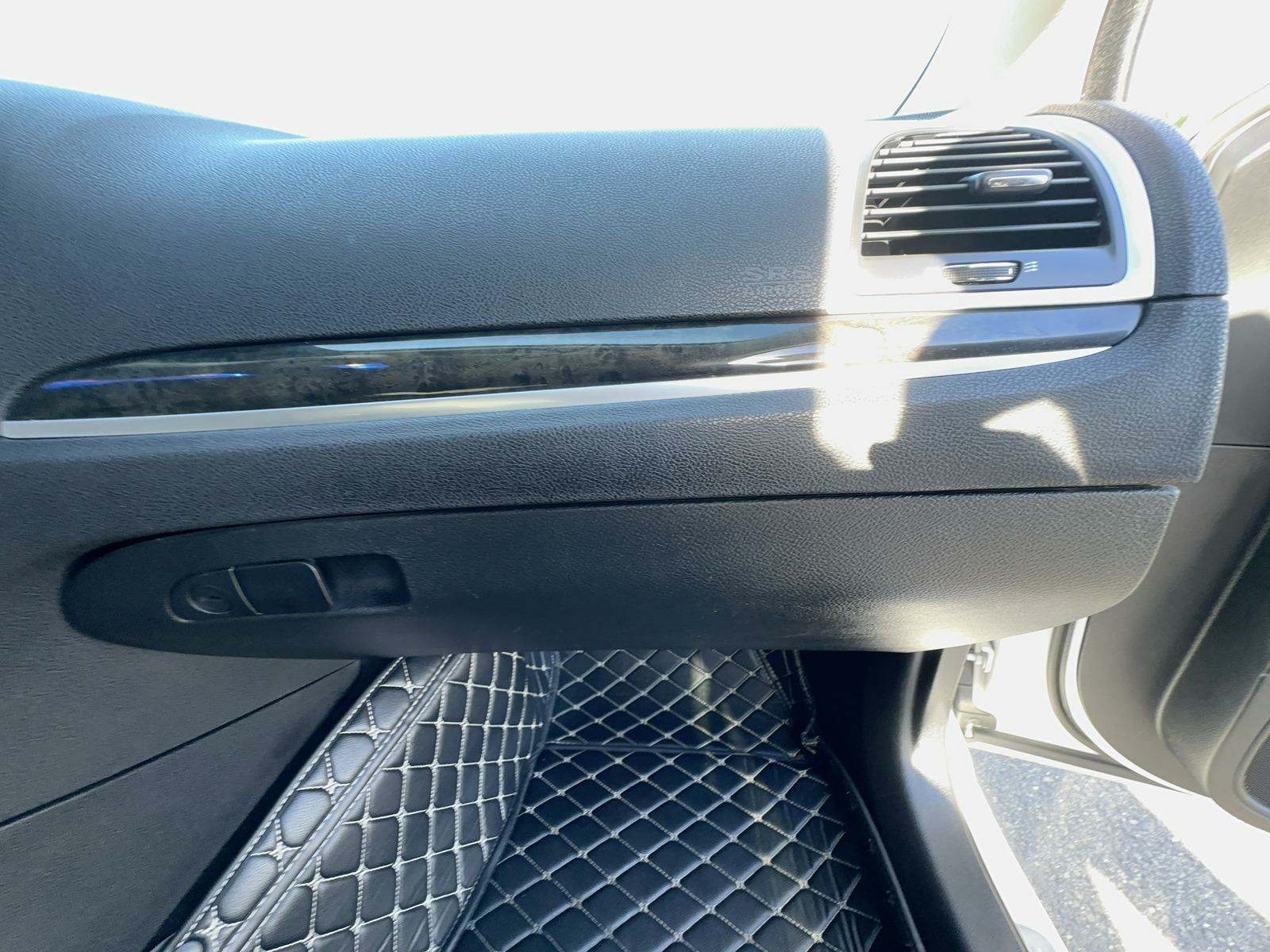 2016 Chrysler 300 300C RWD