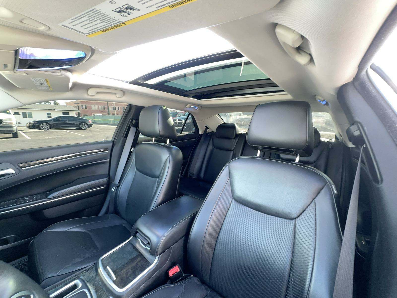 2016 Chrysler 300 300C RWD