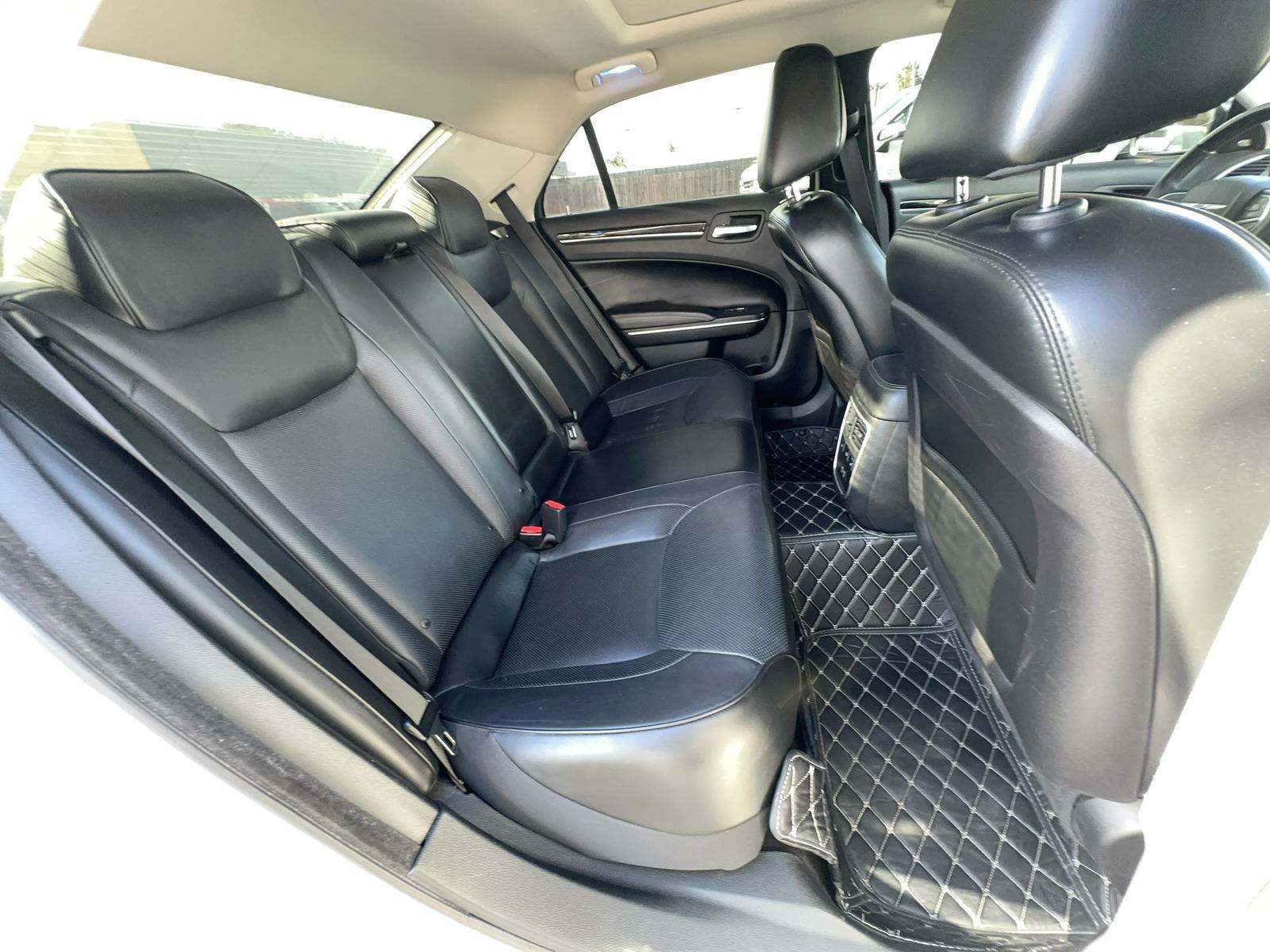 2016 Chrysler 300 300C RWD