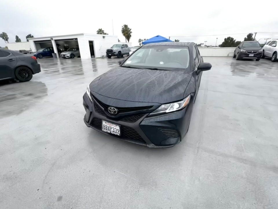 2018 Toyota Camry SE FWD