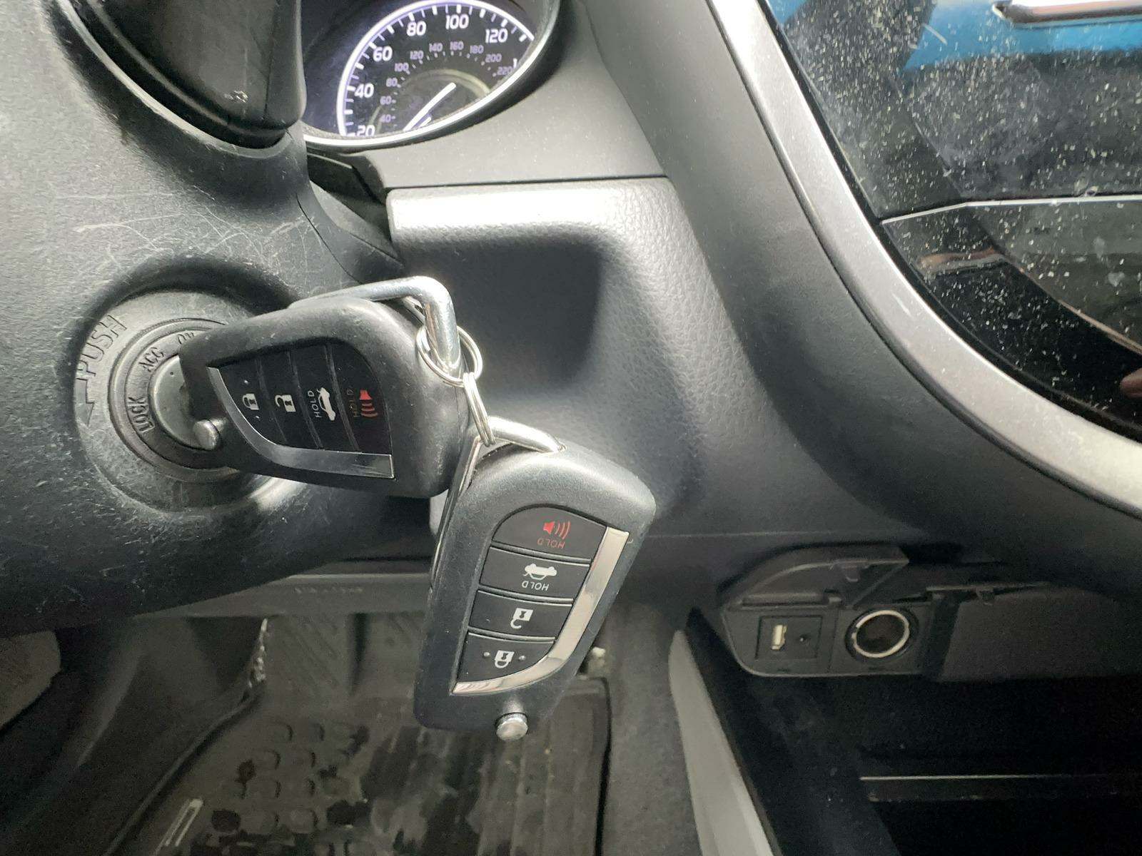 2018 Toyota Camry SE FWD