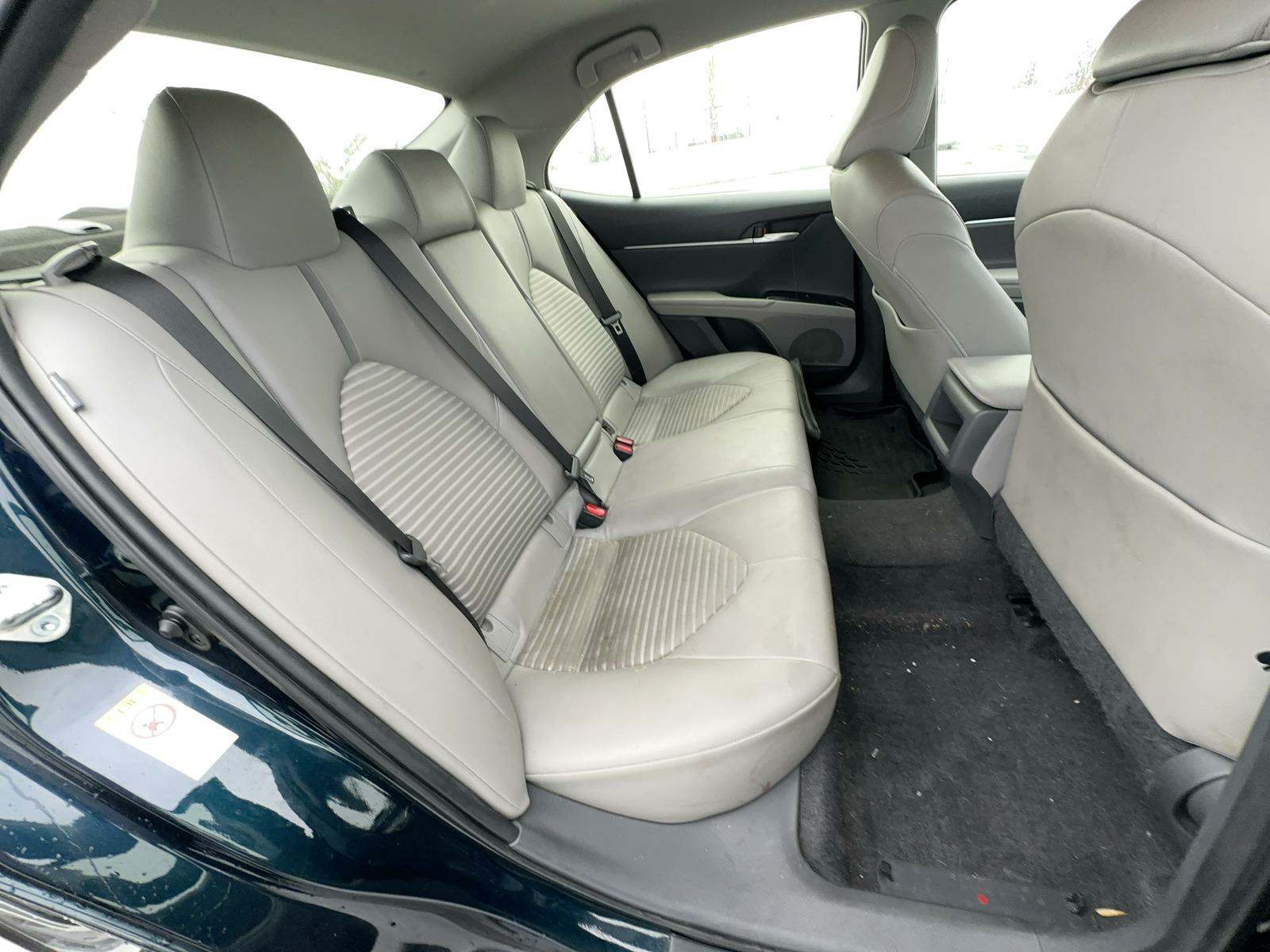 2018 Toyota Camry SE FWD