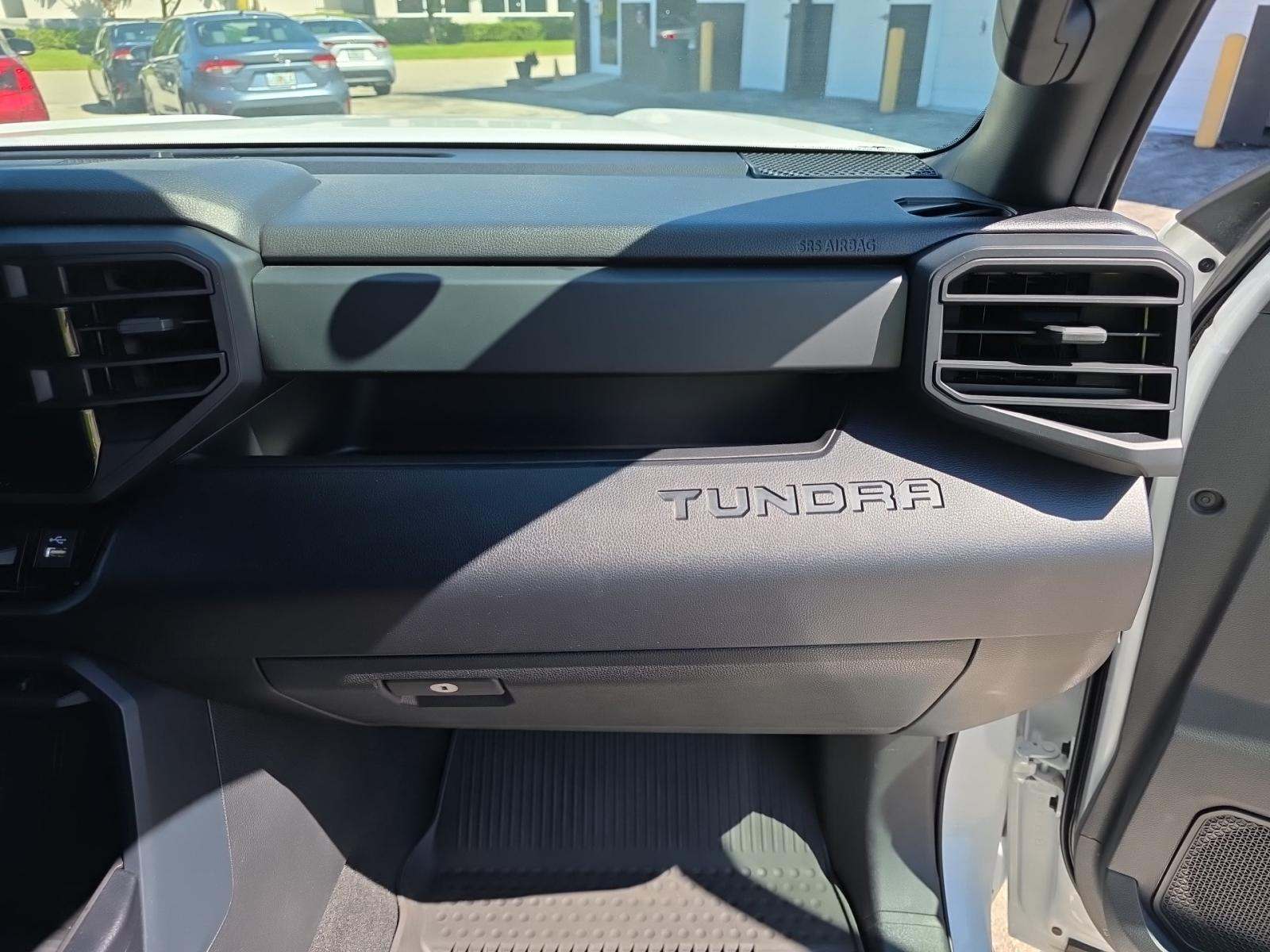 2025 Toyota Tundra SR AWD