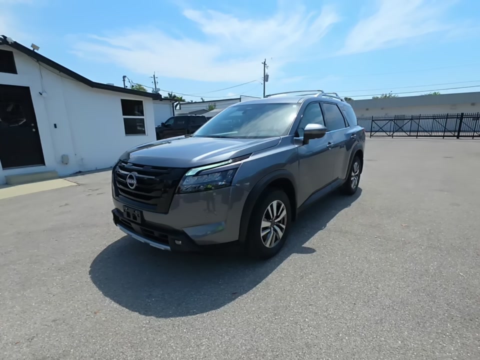 2025 Nissan Pathfinder SL AWD