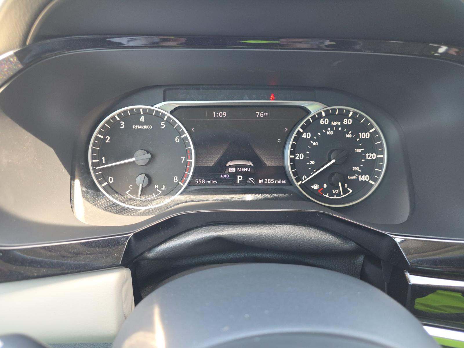 2025 Nissan Pathfinder SL AWD