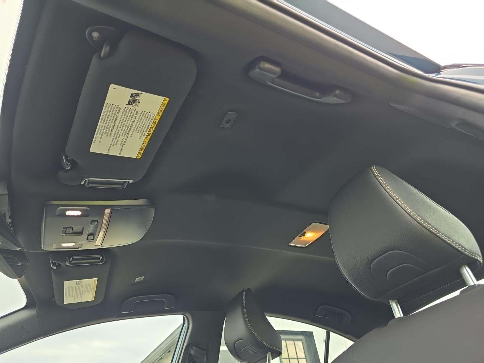 2025 Toyota Camry SE FWD