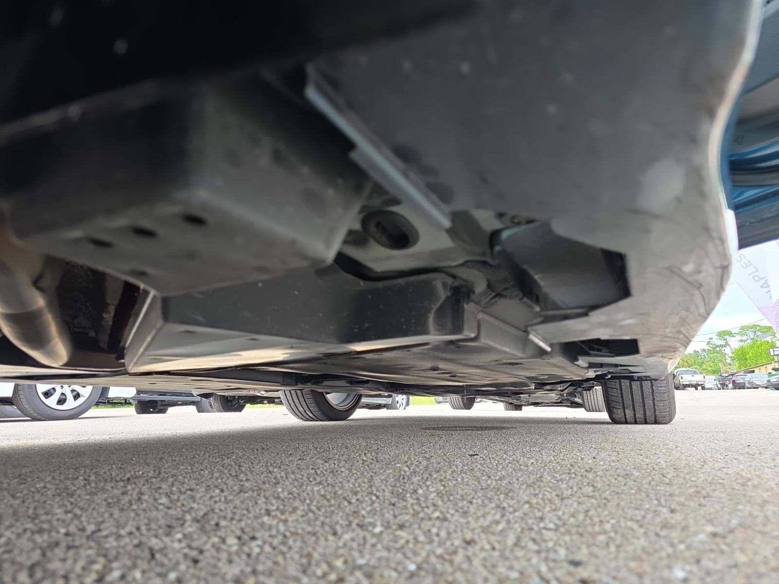 2025 Toyota Camry SE FWD