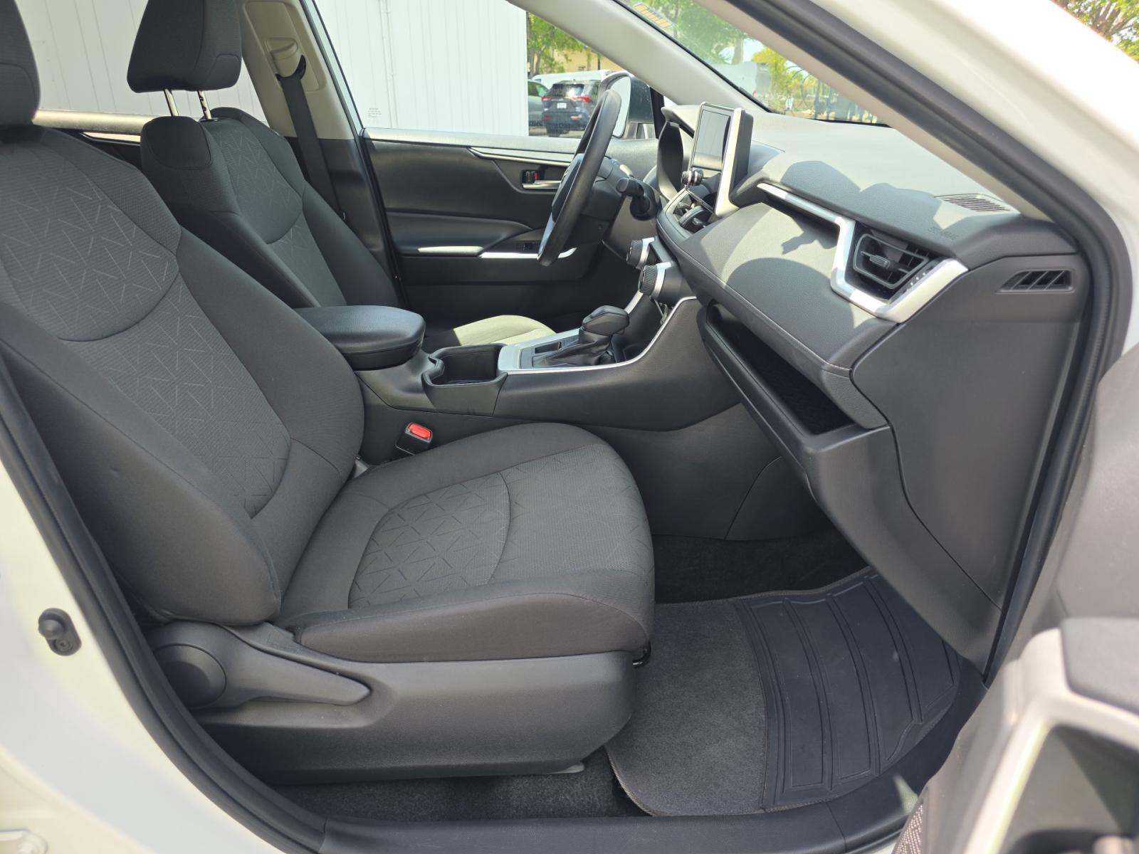 2024 Toyota RAV4 XLE AWD