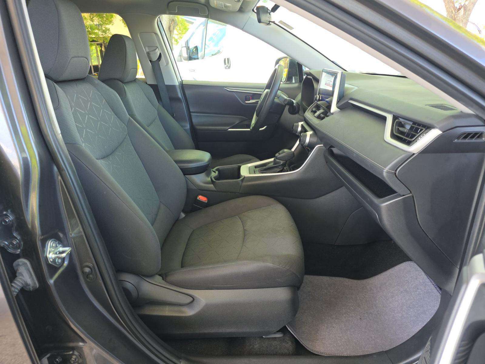 2024 Toyota RAV4 XLE FWD