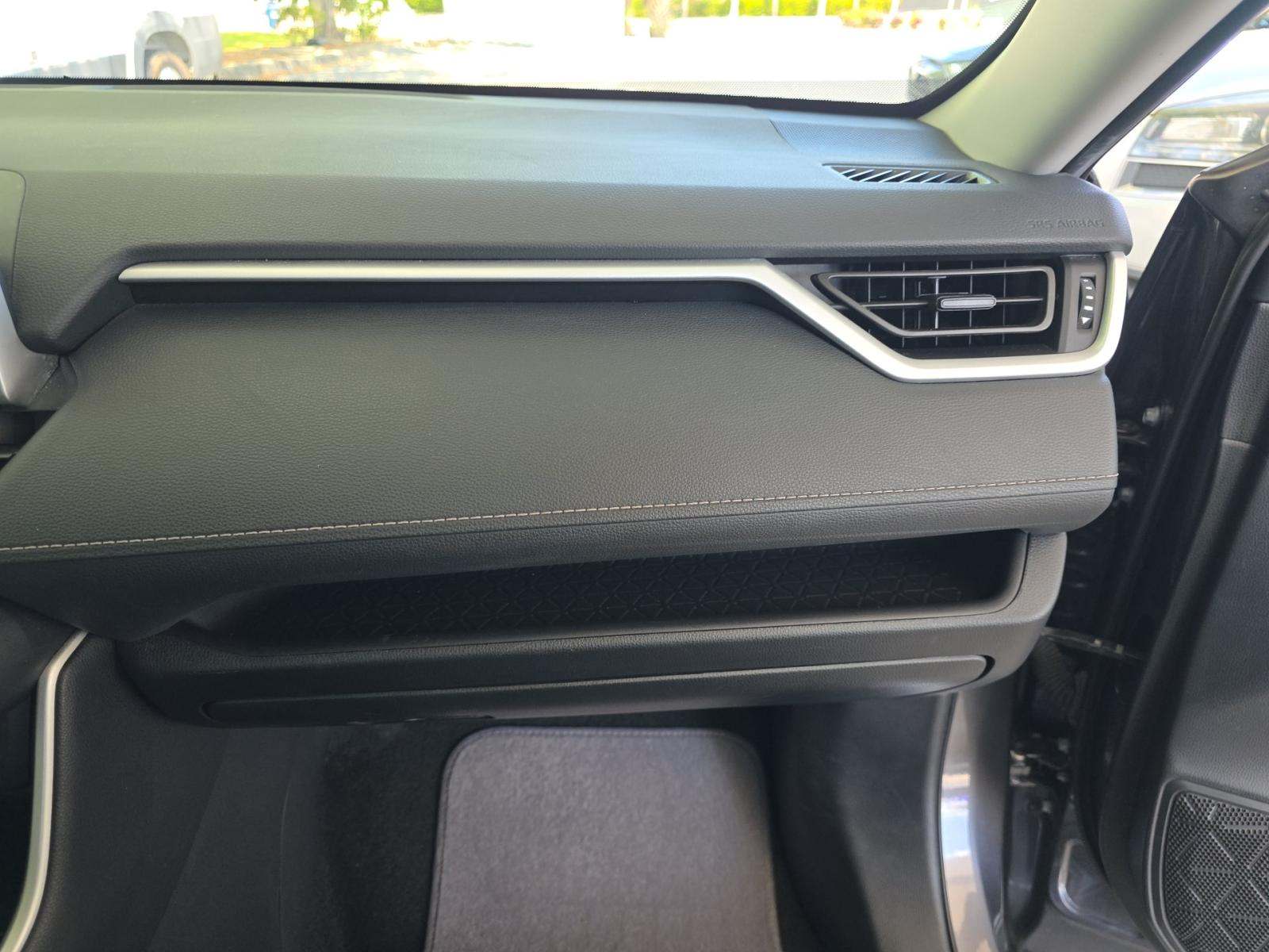 2024 Toyota RAV4 XLE FWD