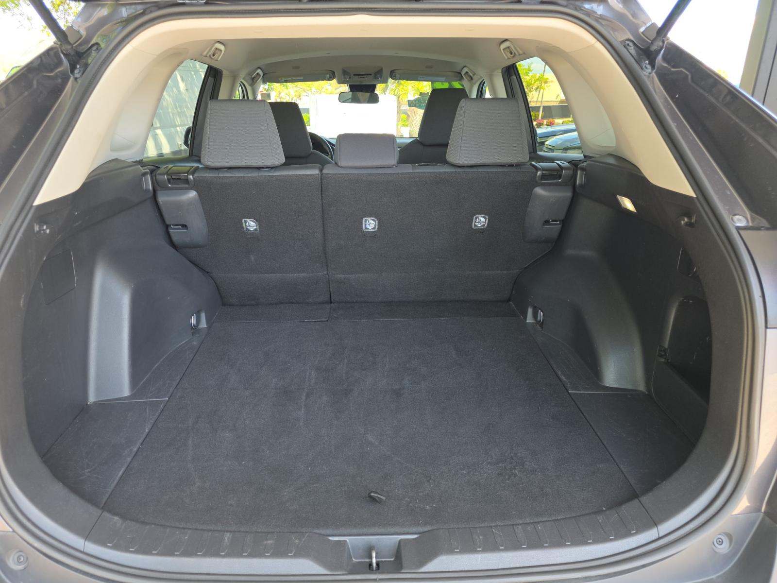 2024 Toyota RAV4 XLE FWD