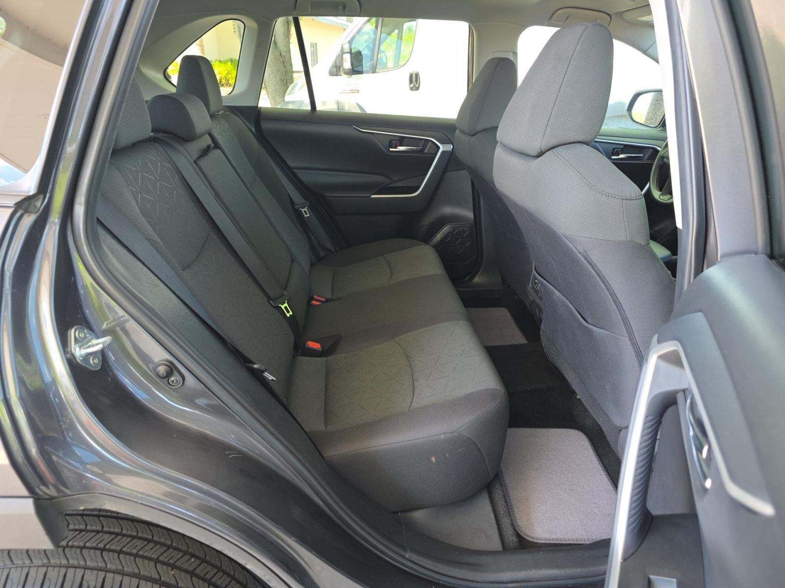 2024 Toyota RAV4 XLE FWD