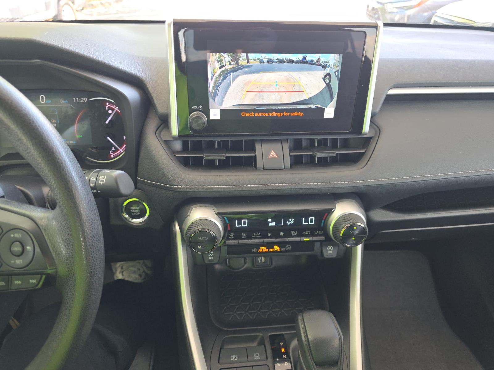 2024 Toyota RAV4 XLE FWD