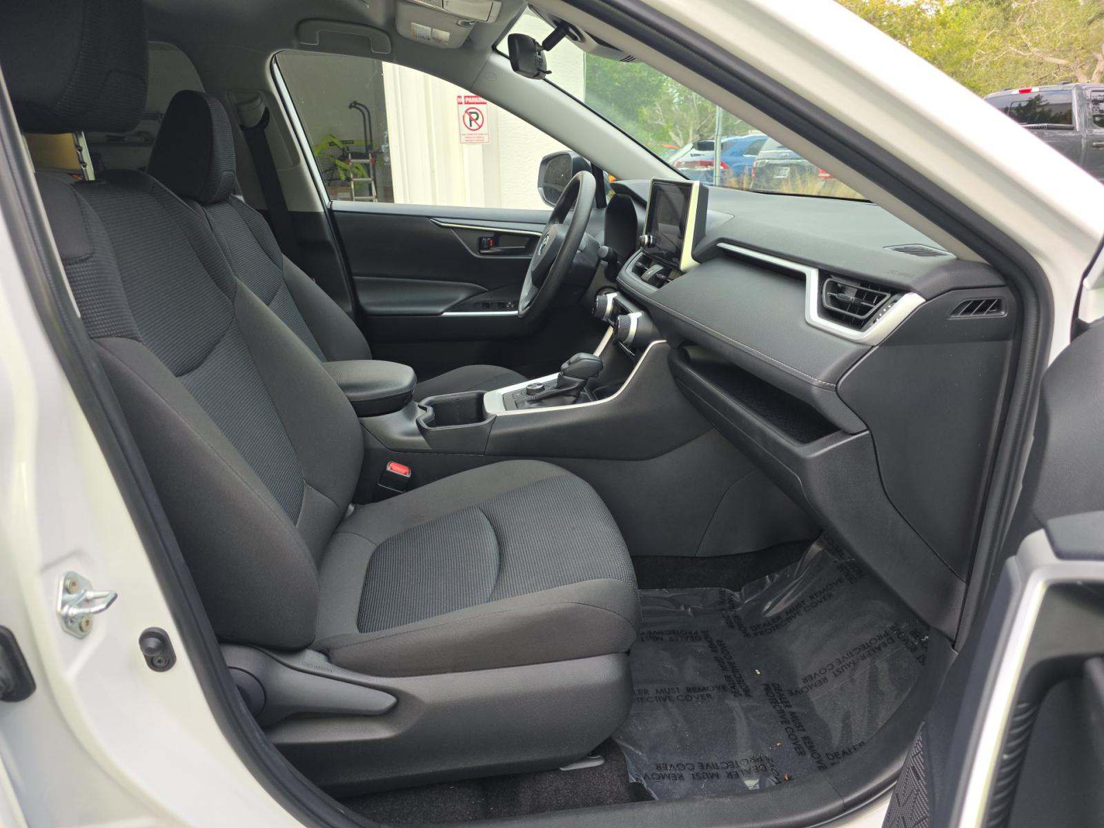 2025 Toyota RAV4 Hybrid LE AWD