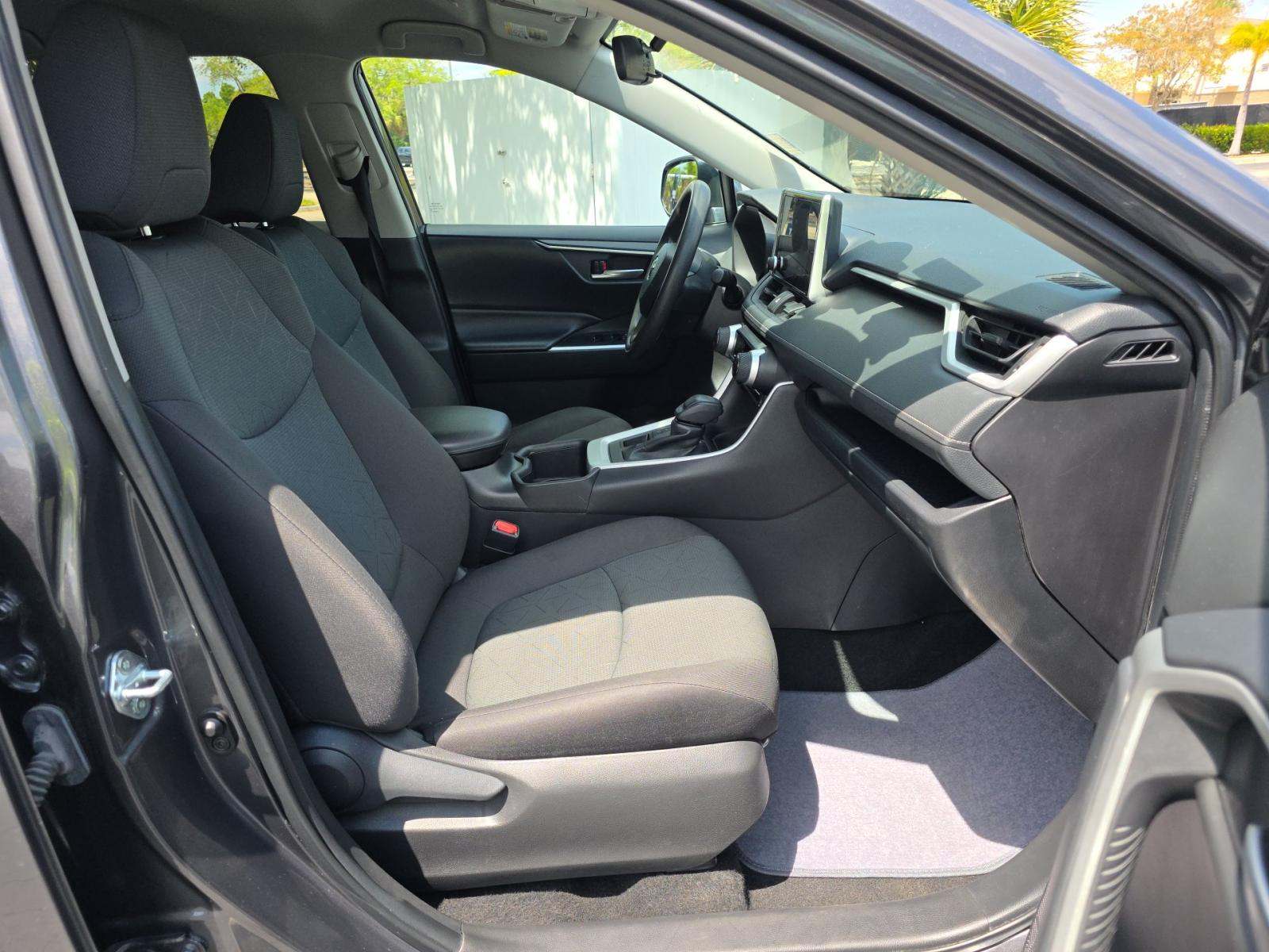 2024 Toyota RAV4 XLE AWD