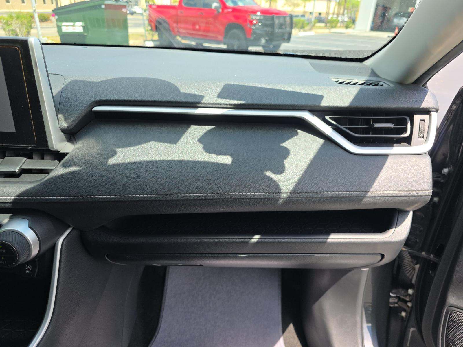 2024 Toyota RAV4 XLE AWD