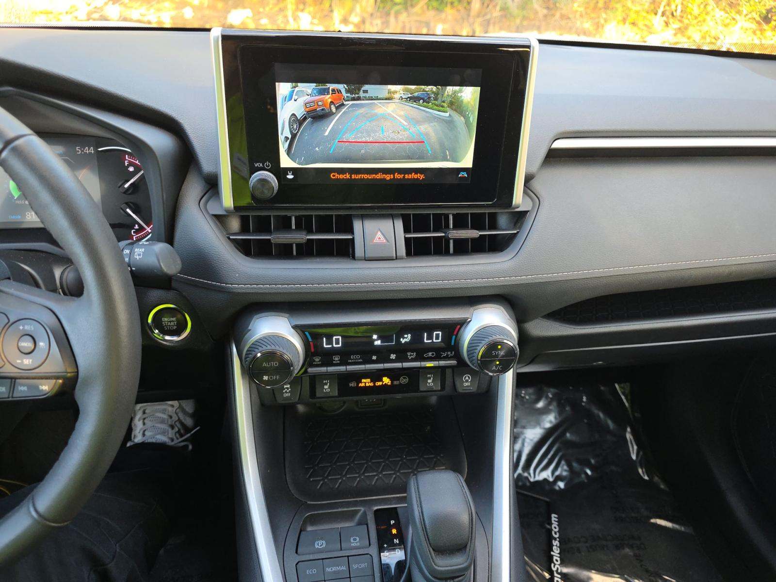 2024 Toyota RAV4 XLE AWD