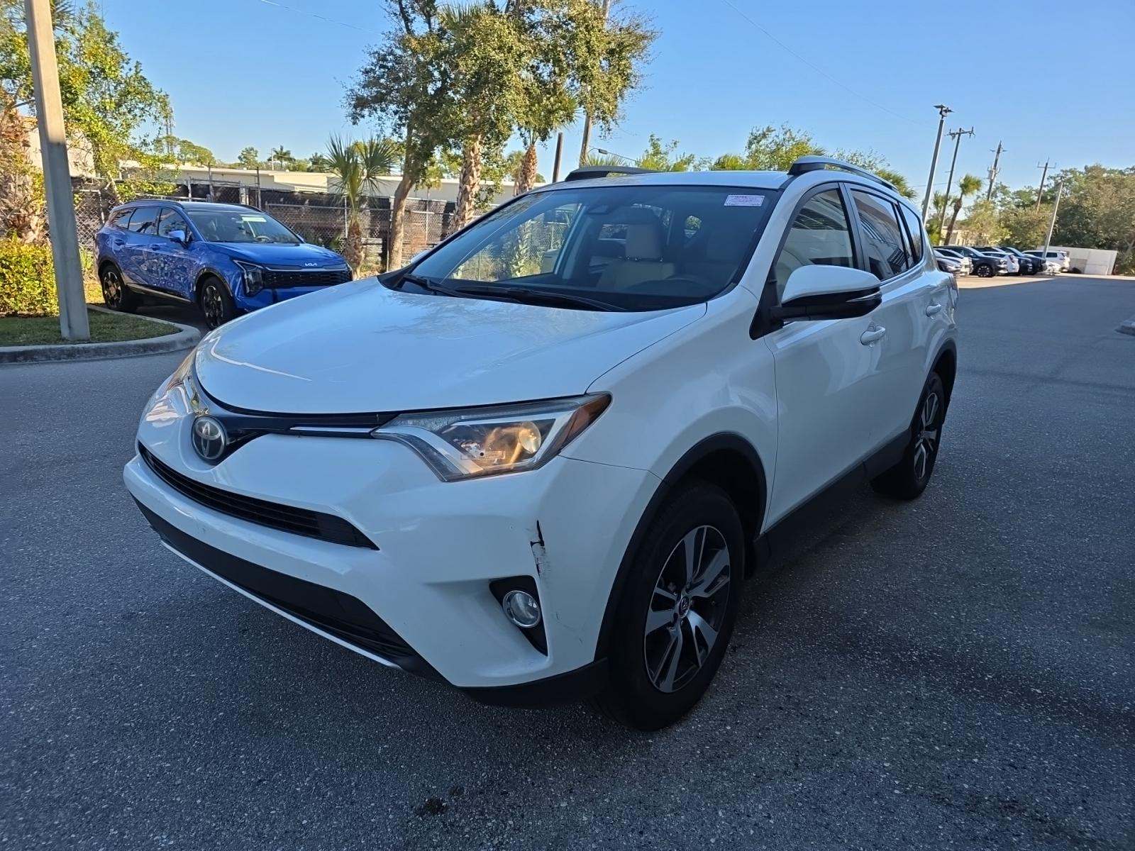 2017 Toyota RAV4 XLE FWD