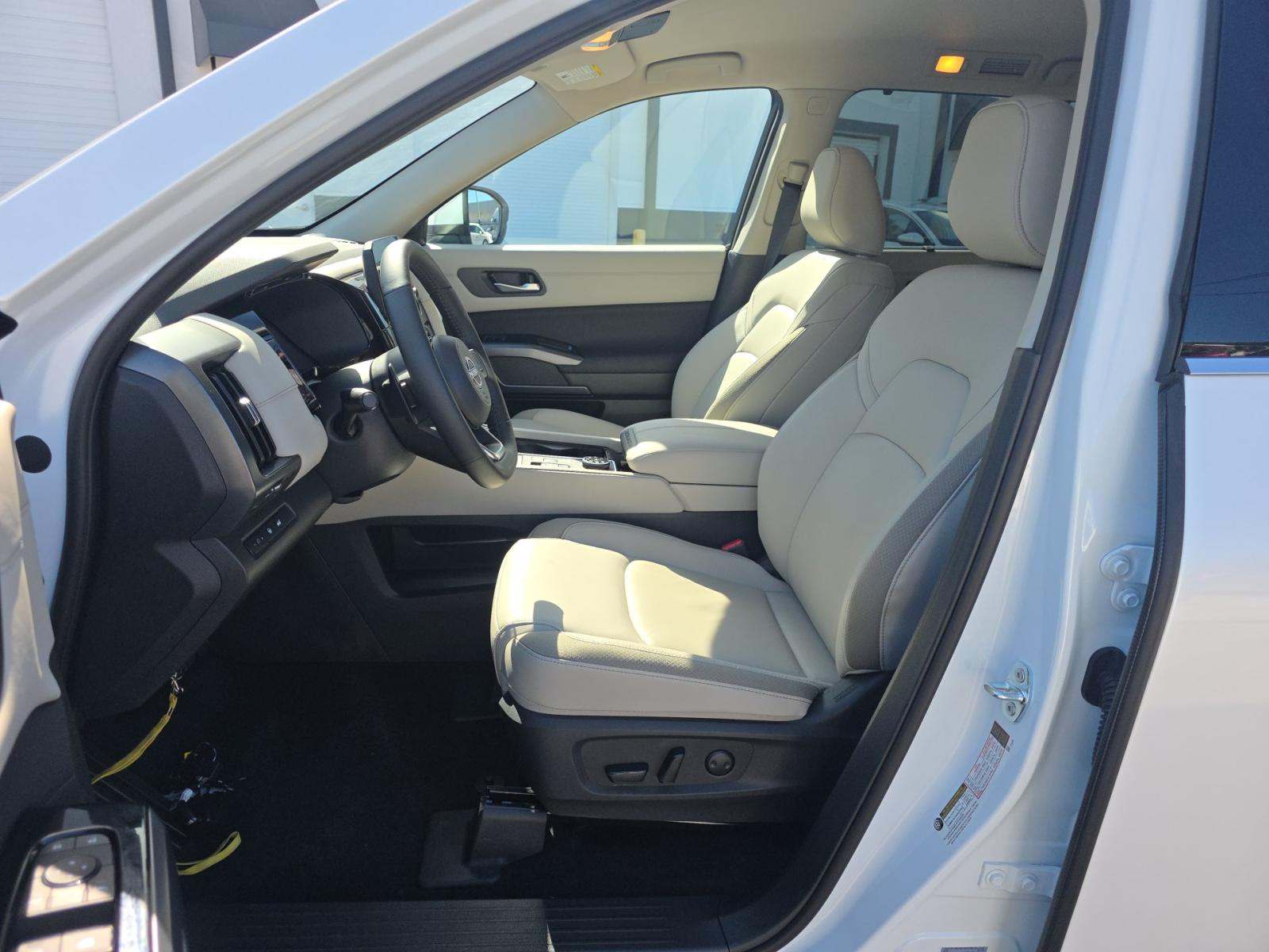 NISSAN PATHFINDER - 2