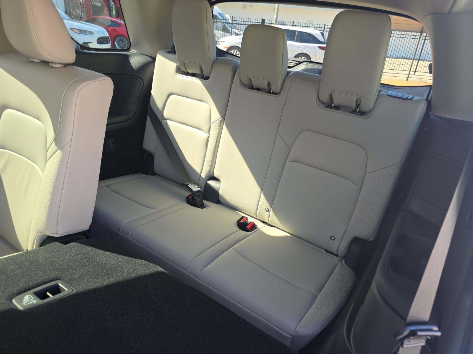 NISSAN PATHFINDER - 10