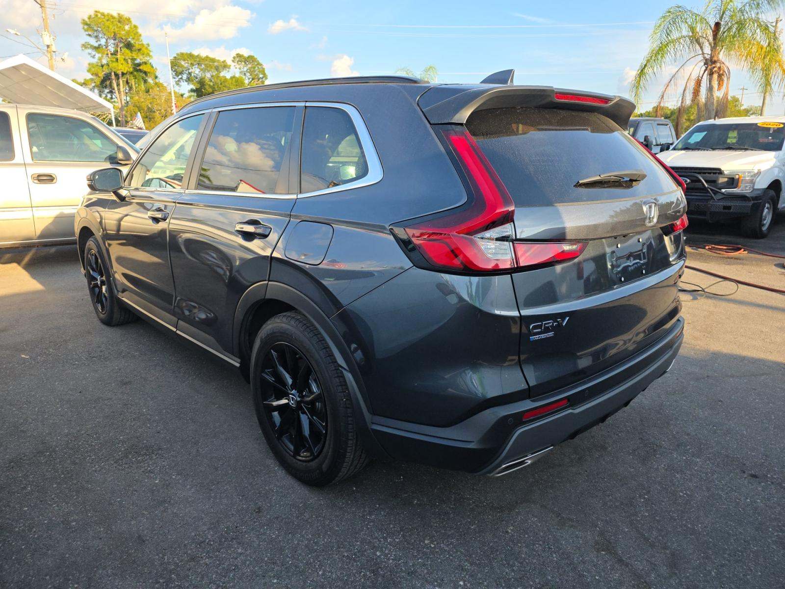 2025 Honda CR-V Hybrid Sport-L FWD