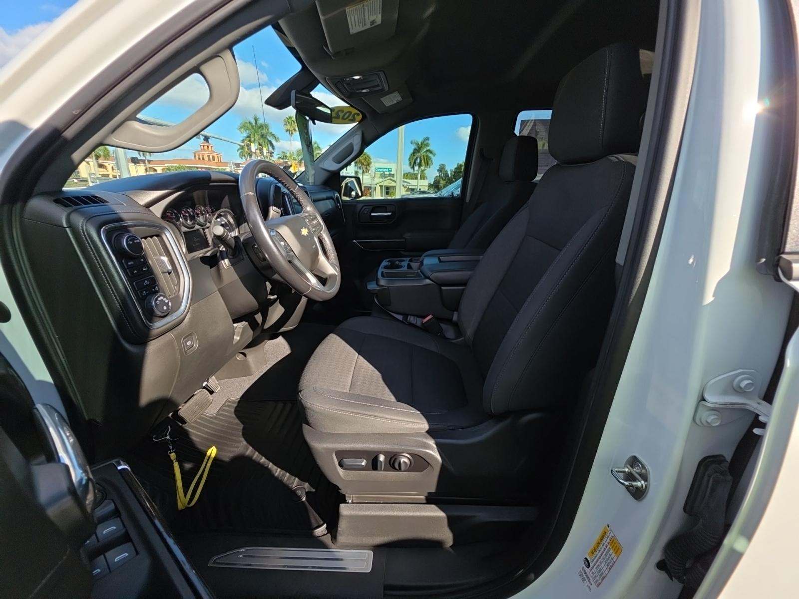 2022 Chevrolet Silverado 1500 LT AWD