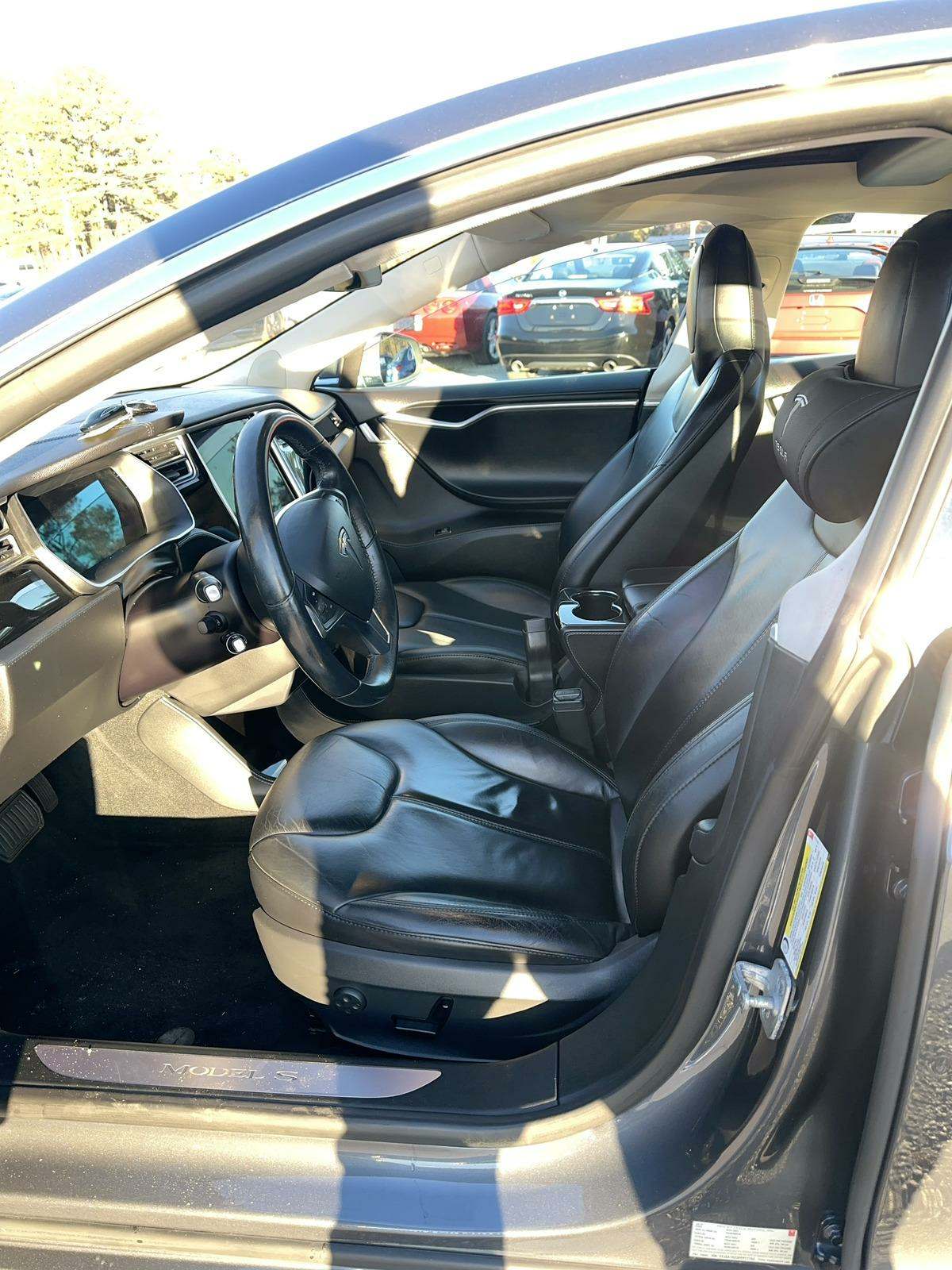 2015 Tesla Model S P85D AWD