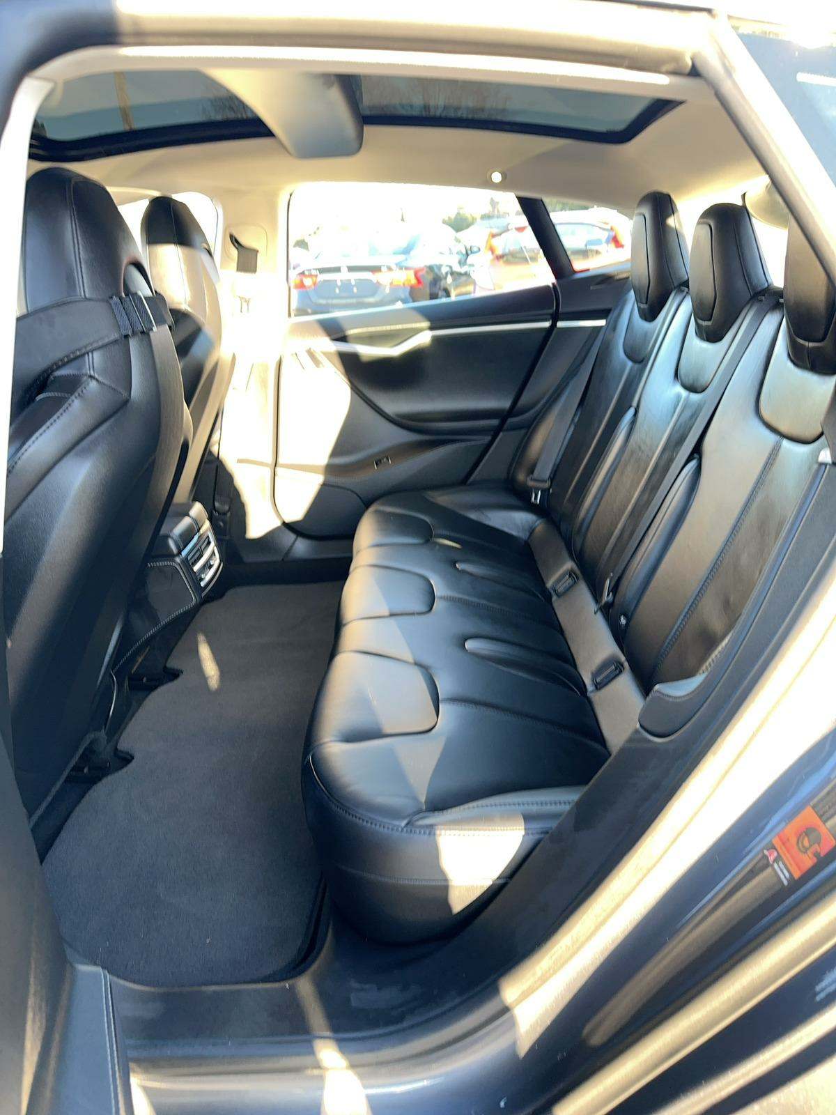 2015 Tesla Model S P85D AWD