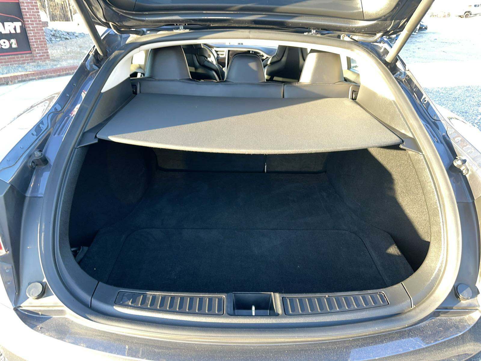 2015 Tesla Model S P85D AWD