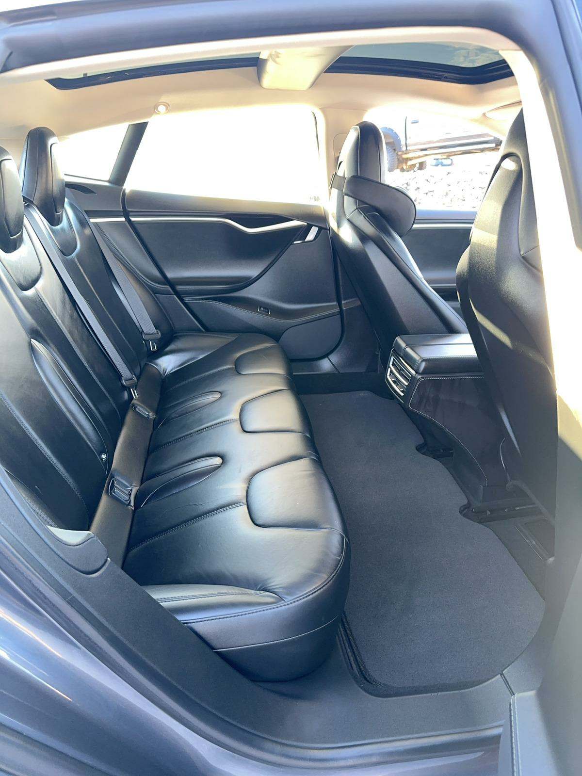 2015 Tesla Model S P85D AWD