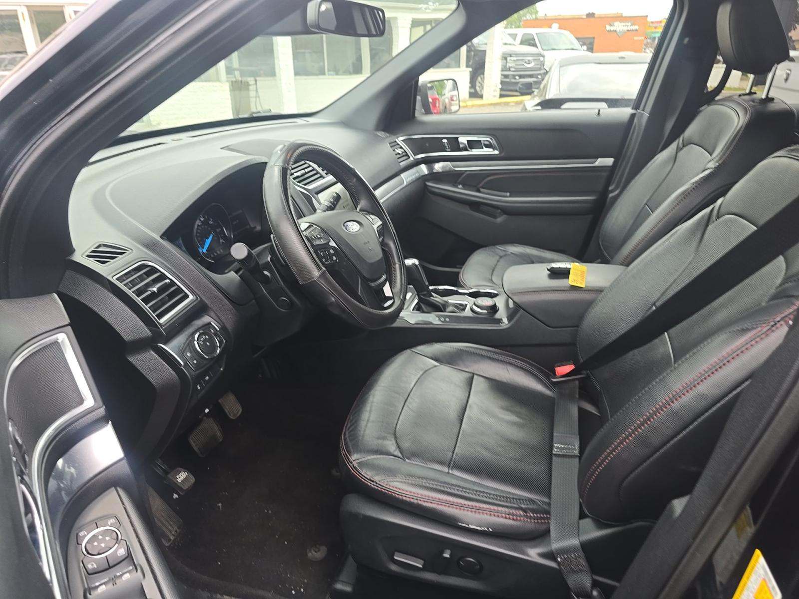 FORD EXPLORER - 6