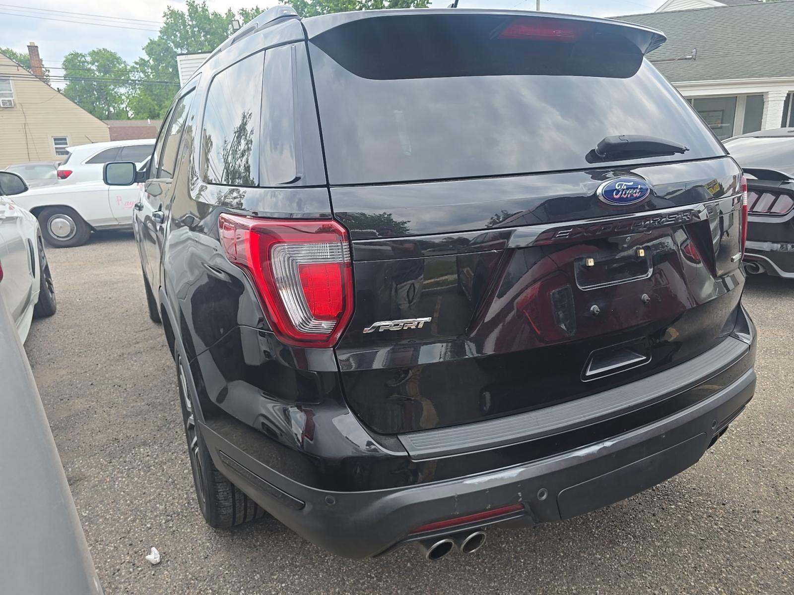 FORD EXPLORER - 2