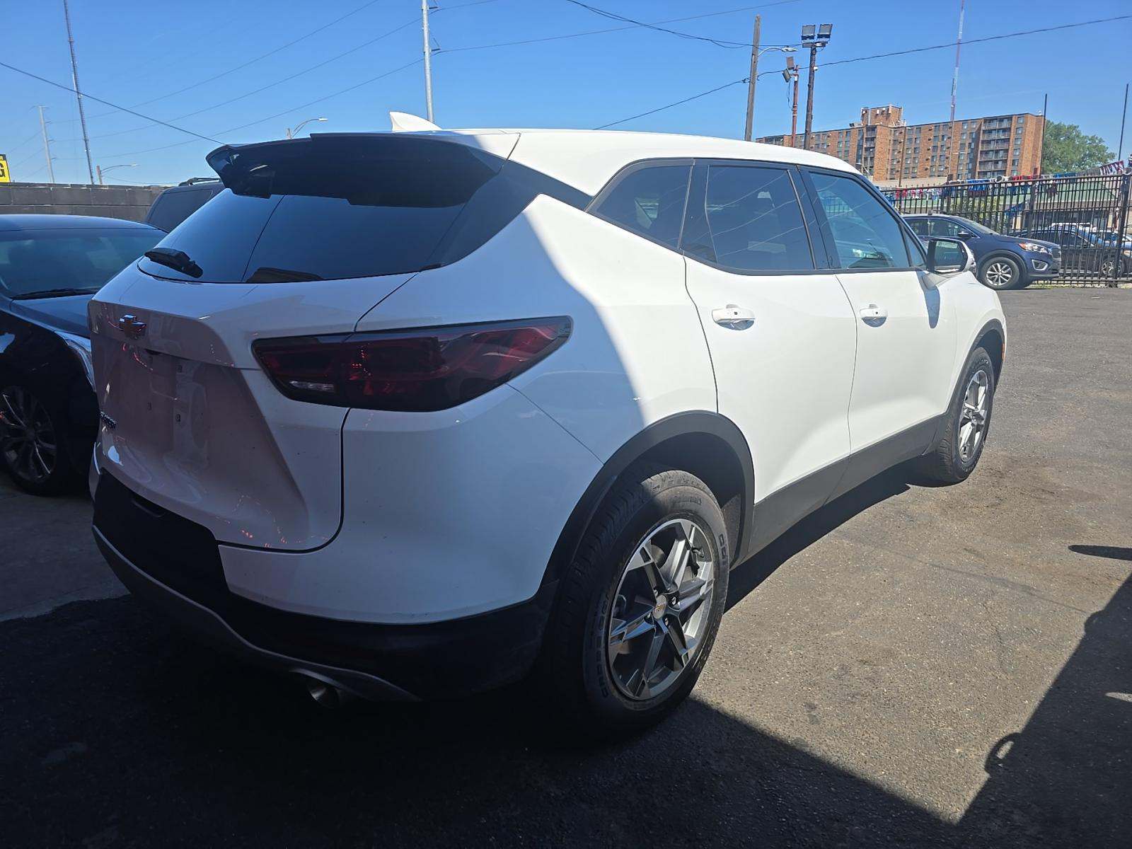 CHEVROLET BLAZER - 3