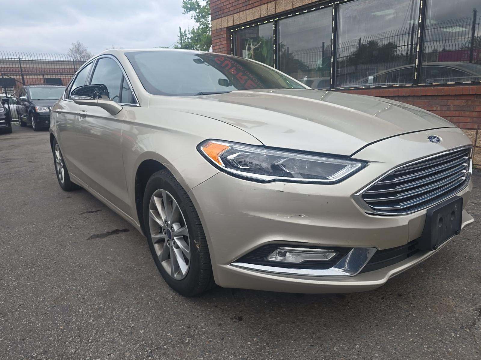 FORD FUSION - 4