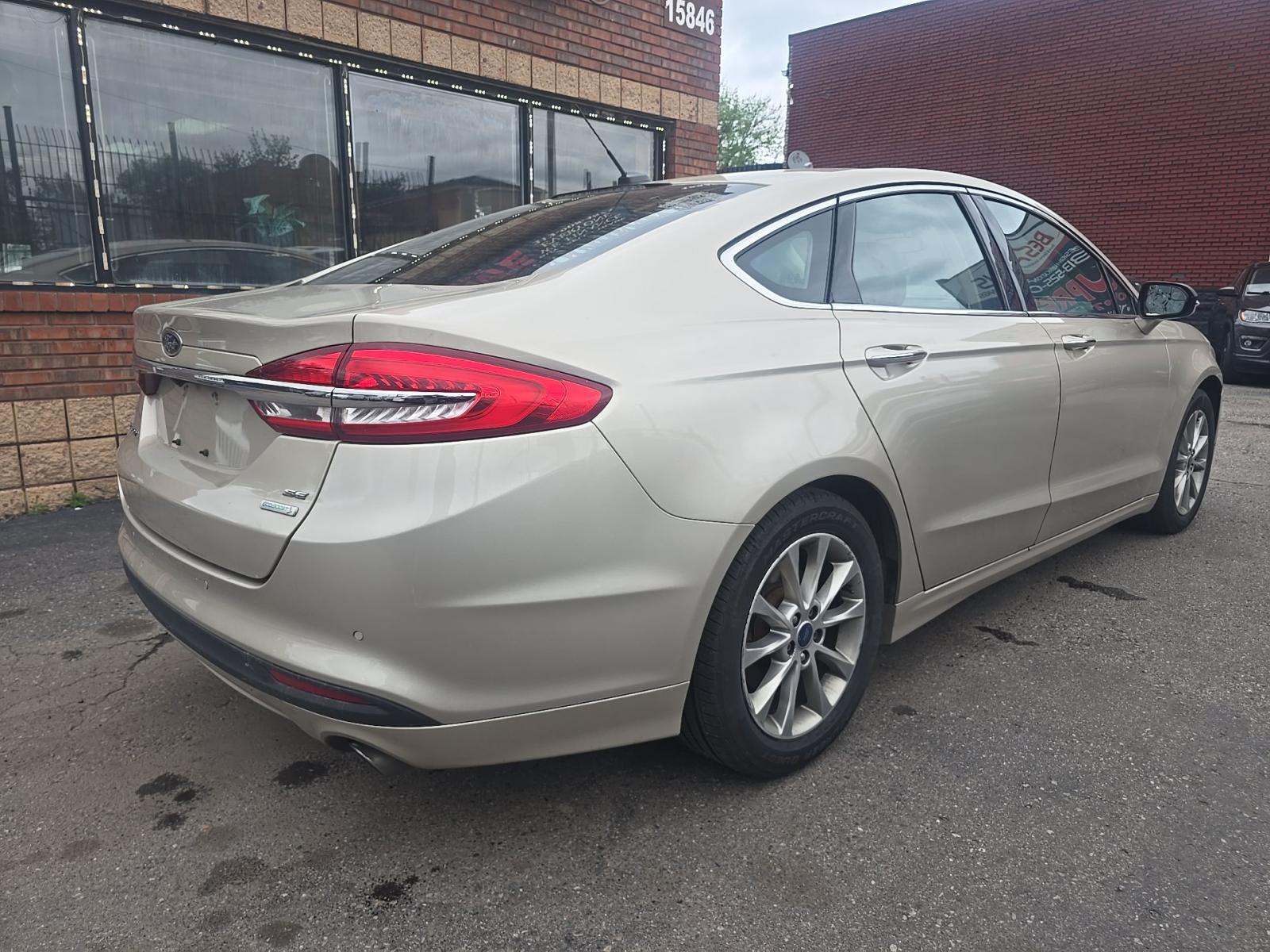 FORD FUSION - 3