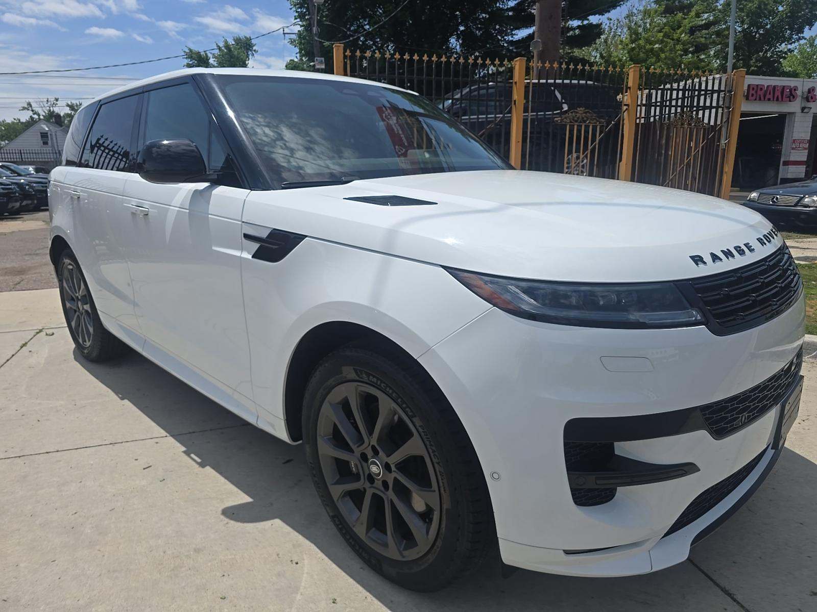 2024 Land Rover Range Rover Sport Dynamic SE AWD