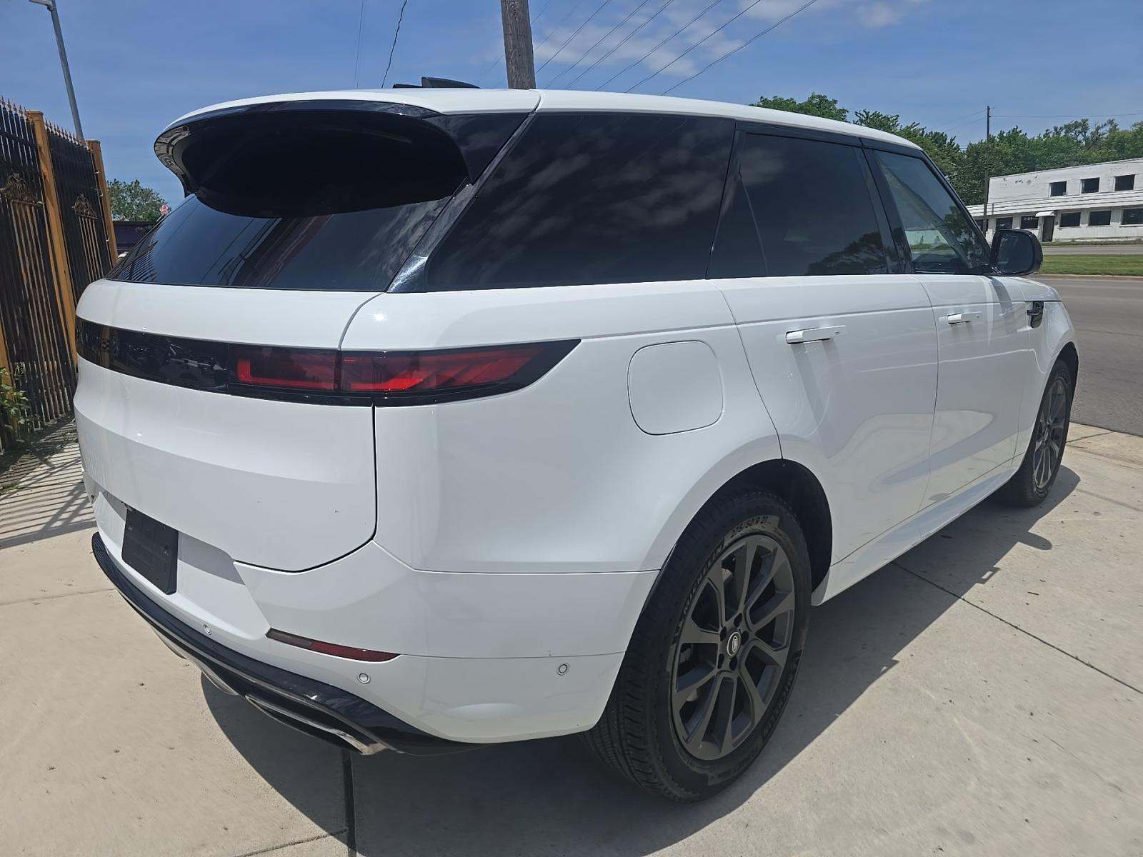 2024 Land Rover Range Rover Sport Dynamic SE AWD