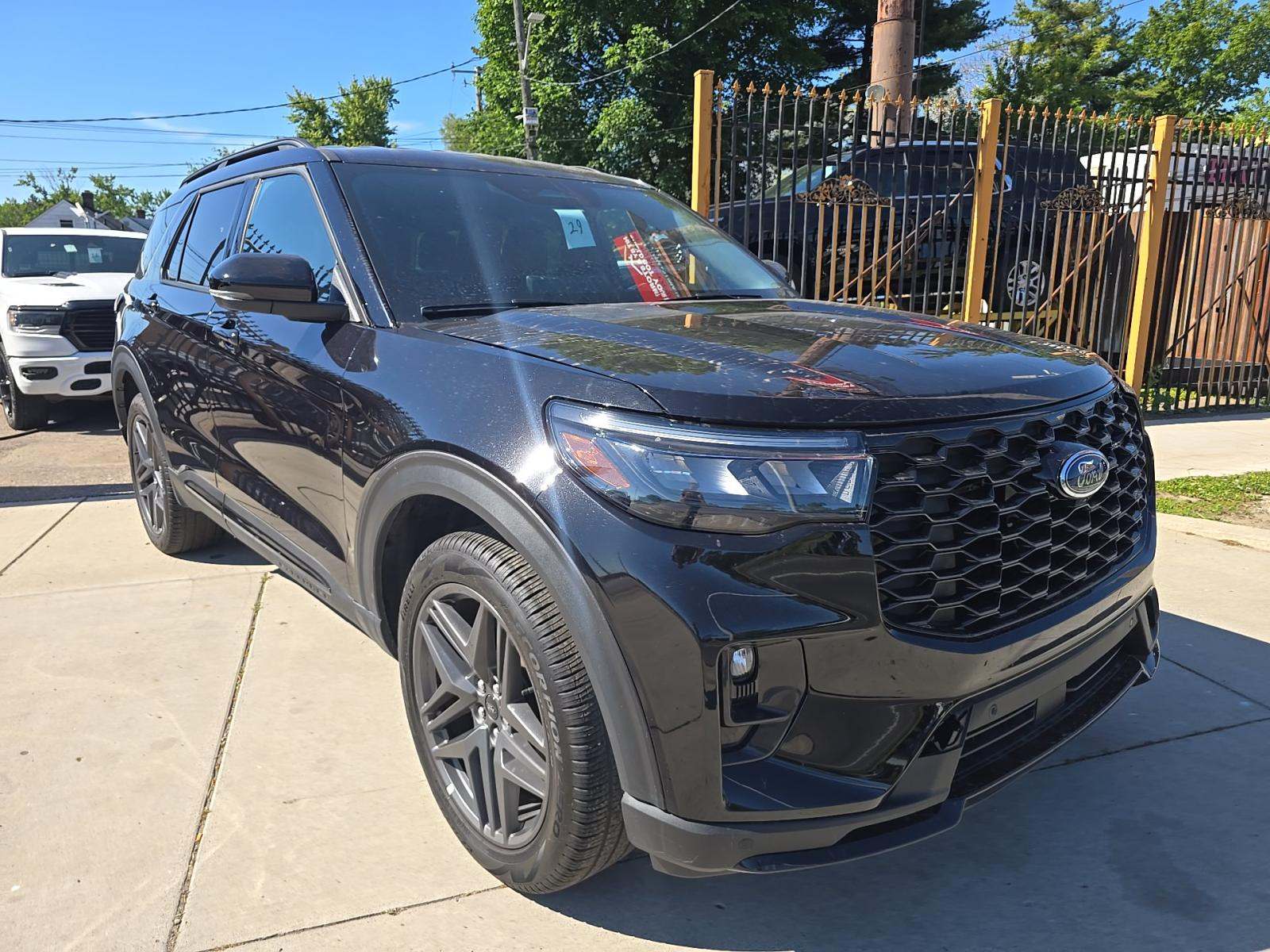 FORD EXPLORER - 4