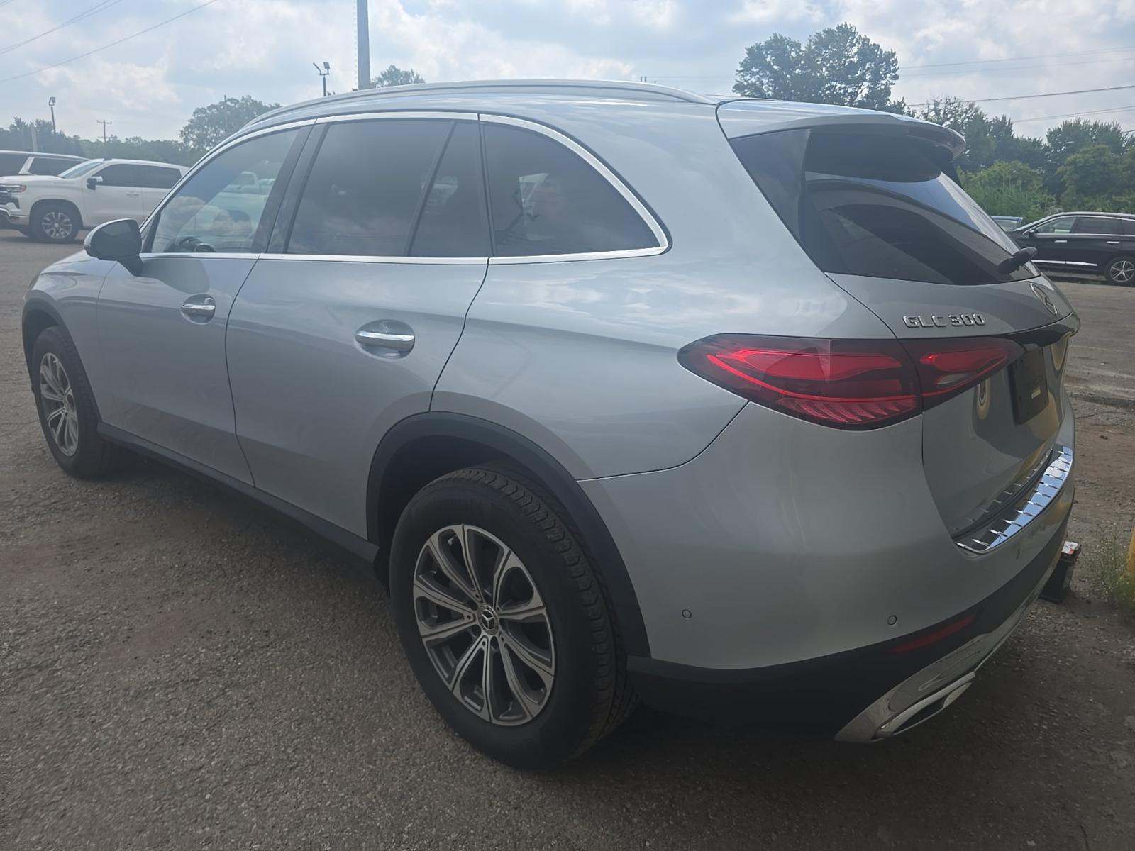 2023 Mercedes-Benz GLC GLC 300 AWD