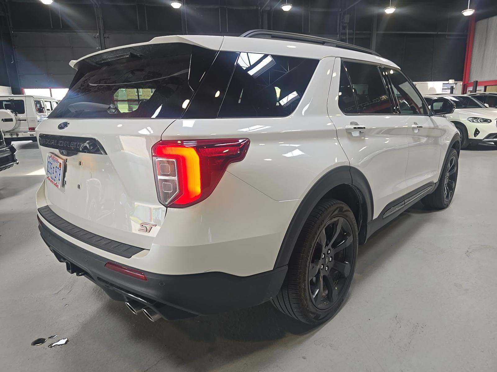 FORD EXPLORER - 3