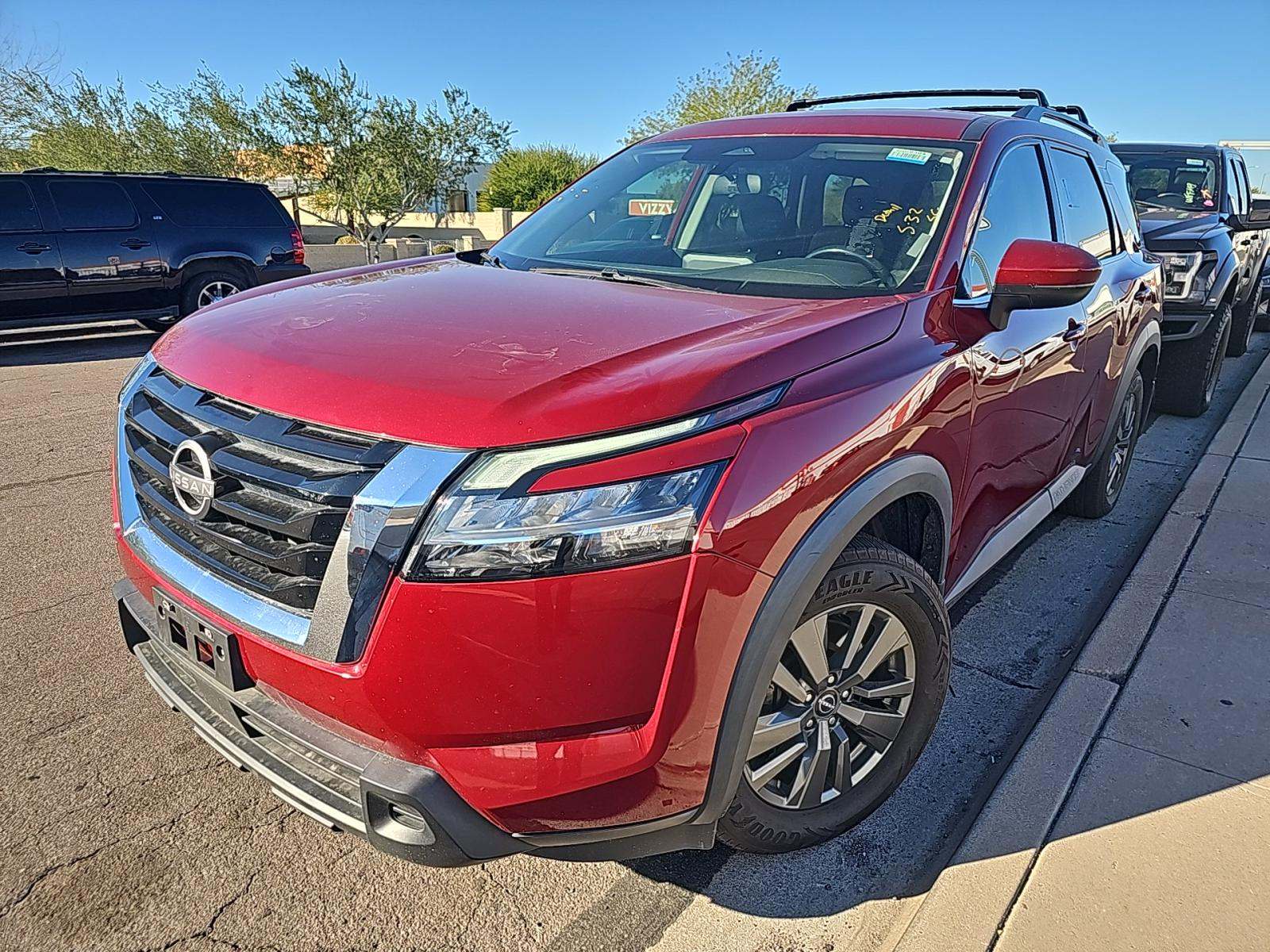 2022 Nissan Pathfinder SV FWD