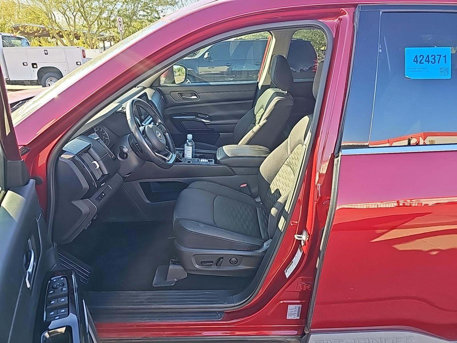 2022 Nissan Pathfinder SV FWD