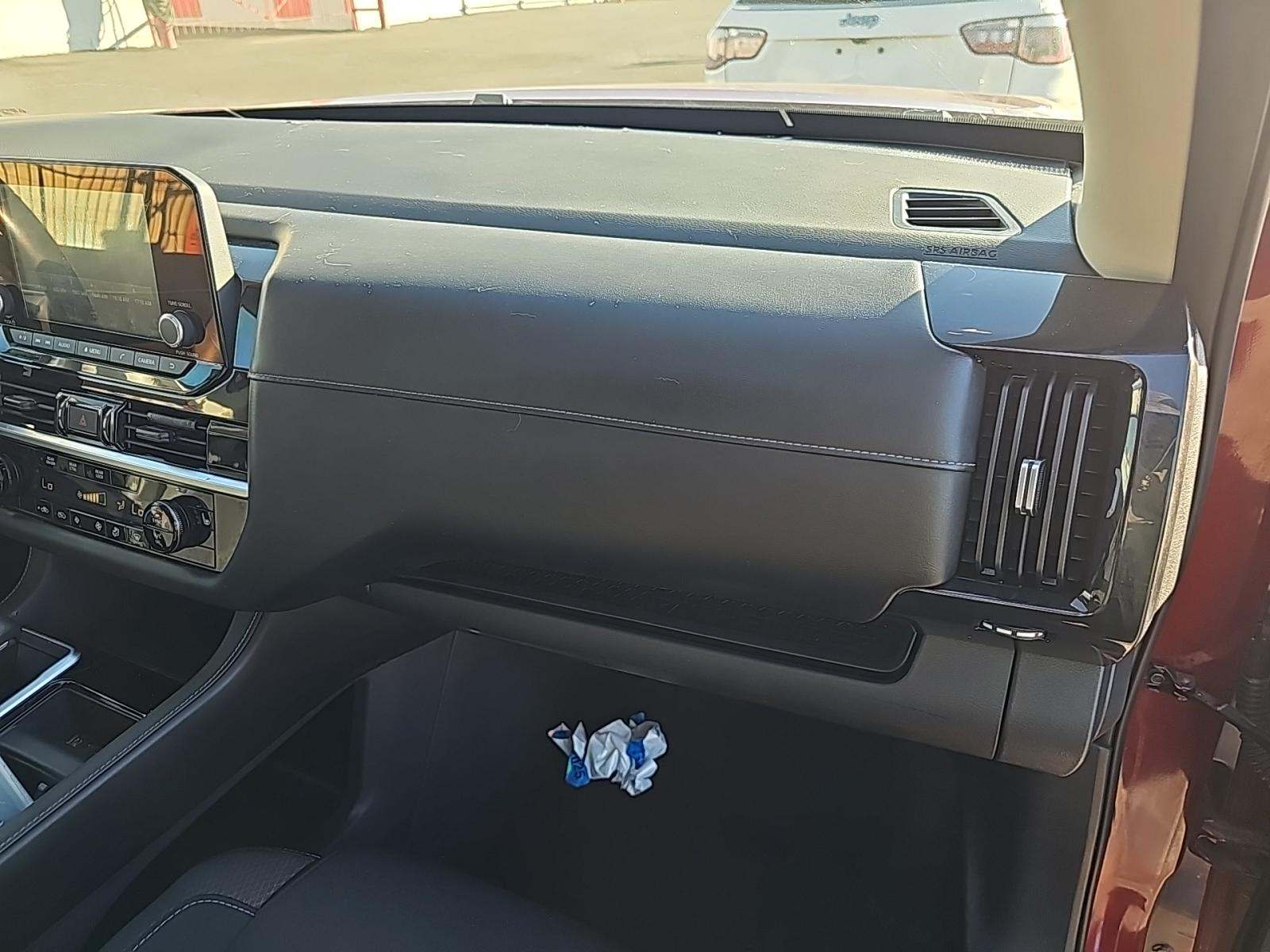 2022 Nissan Pathfinder SV FWD