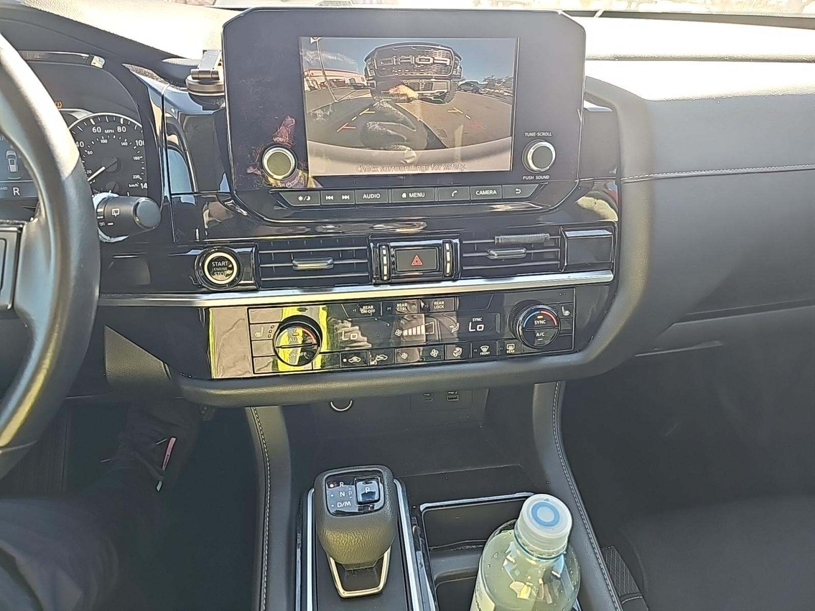 2022 Nissan Pathfinder SV FWD