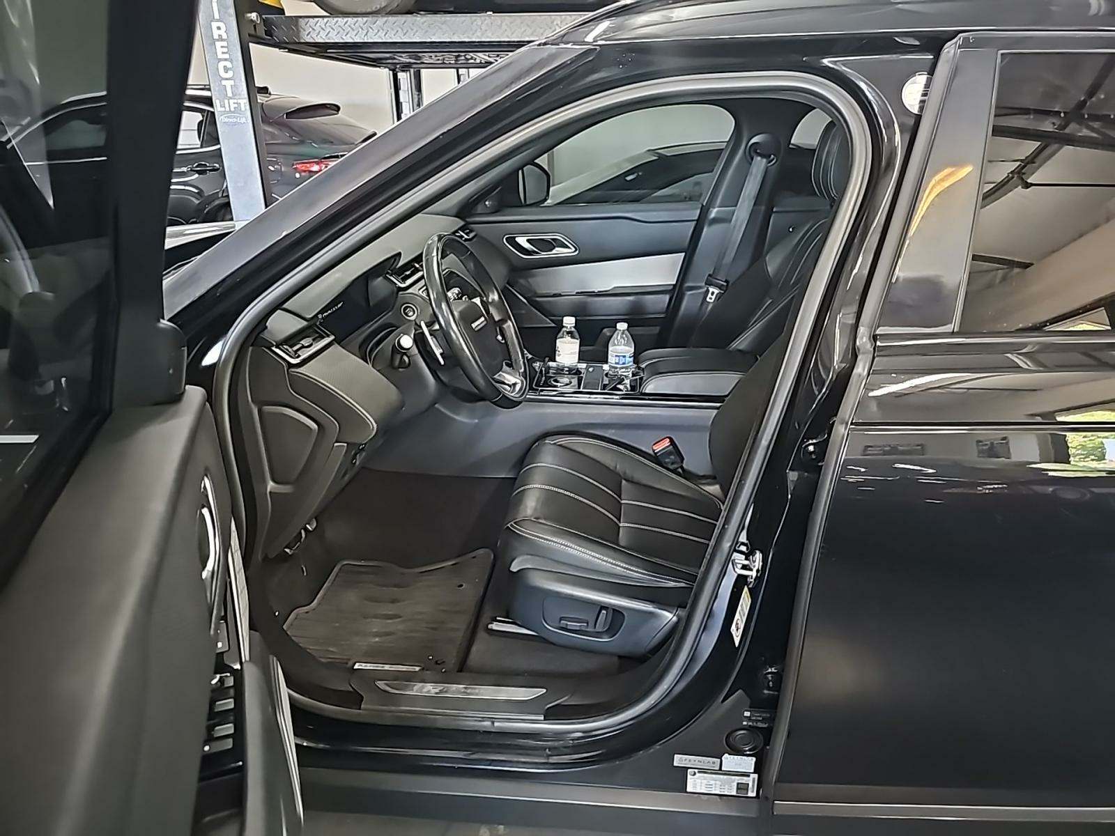 2018 Land Rover Range Rover Velar R-Dynamic SE AWD