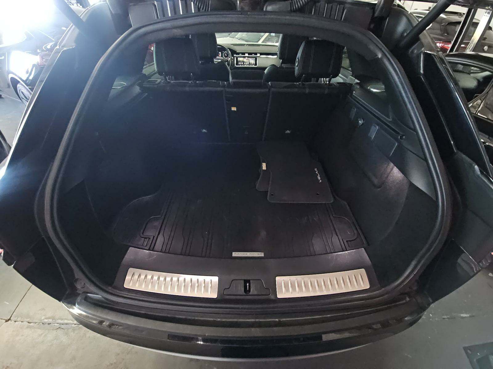 2018 Land Rover Range Rover Velar R-Dynamic SE AWD