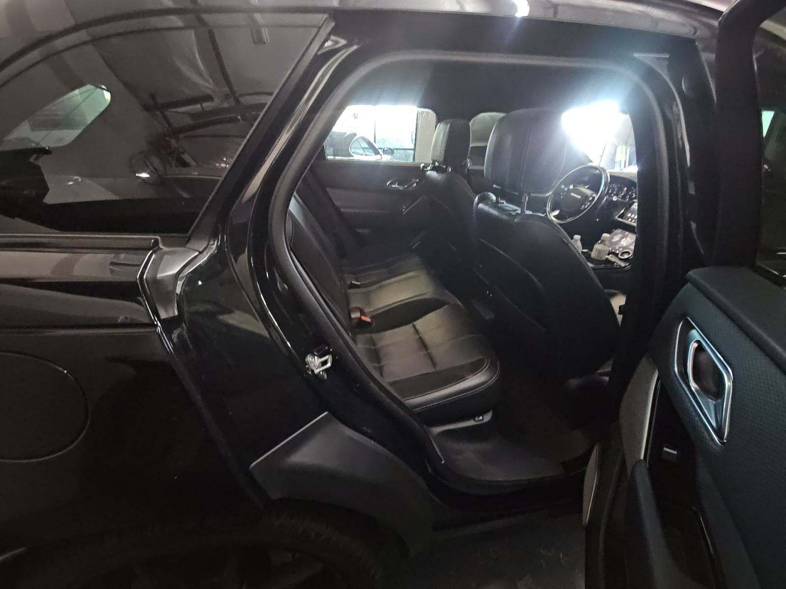 2018 Land Rover Range Rover Velar R-Dynamic SE AWD